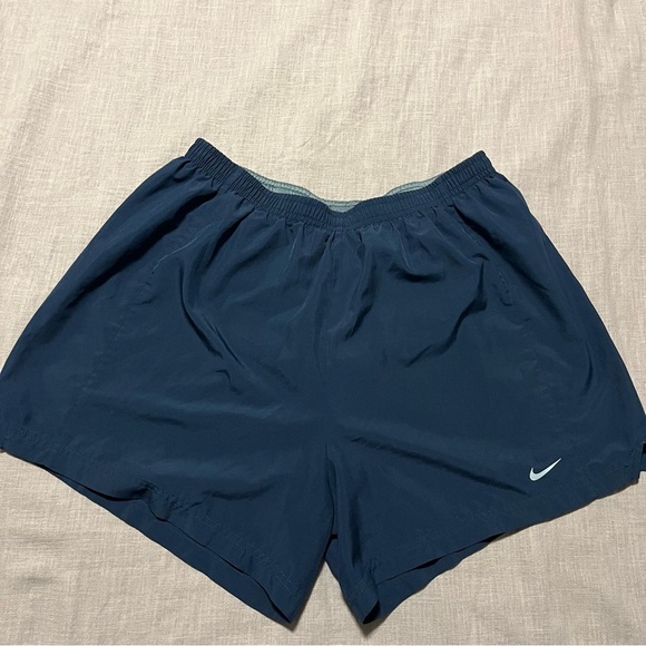 Nike Dri-fit Navy Blue Running Shorts Size Large Lightweight Gym Workout - Picture 3 of 5